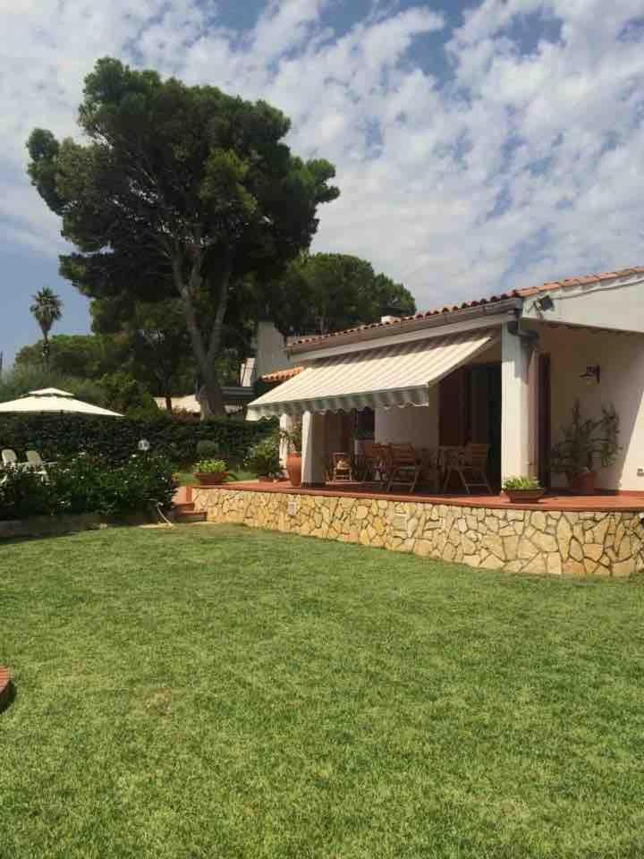 Vila Le Tre Palme Fontane Bianche Exteriér fotografie
