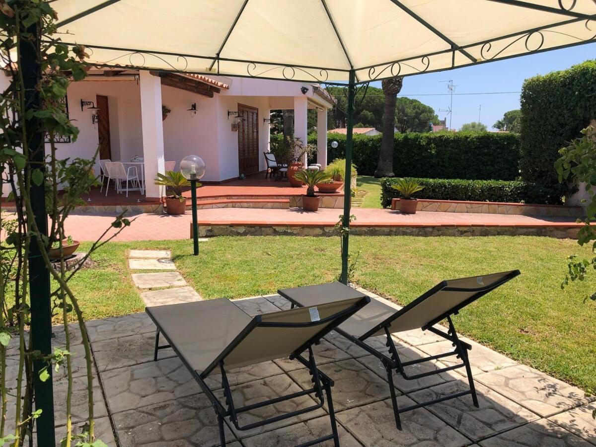 Vila Le Tre Palme Fontane Bianche Exteriér fotografie