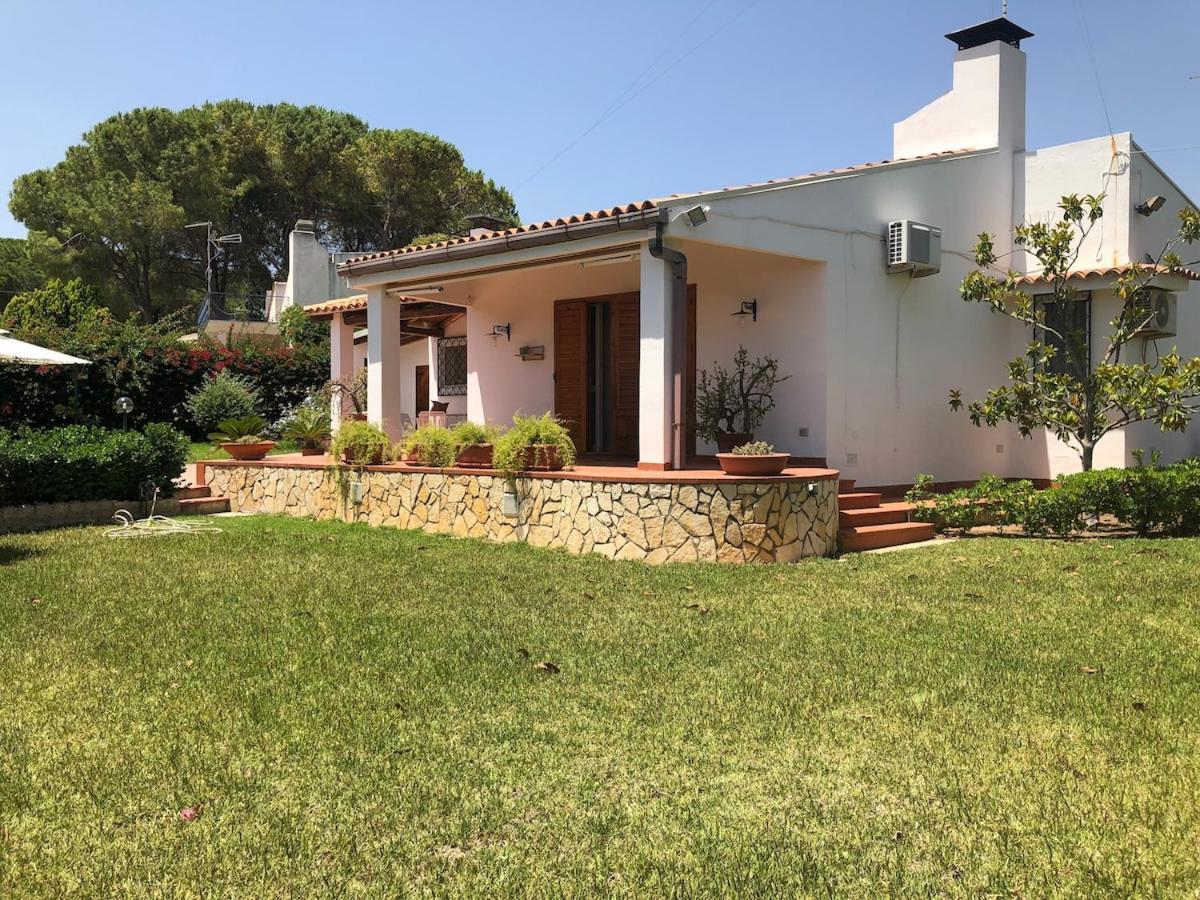 Vila Le Tre Palme Fontane Bianche Exteriér fotografie