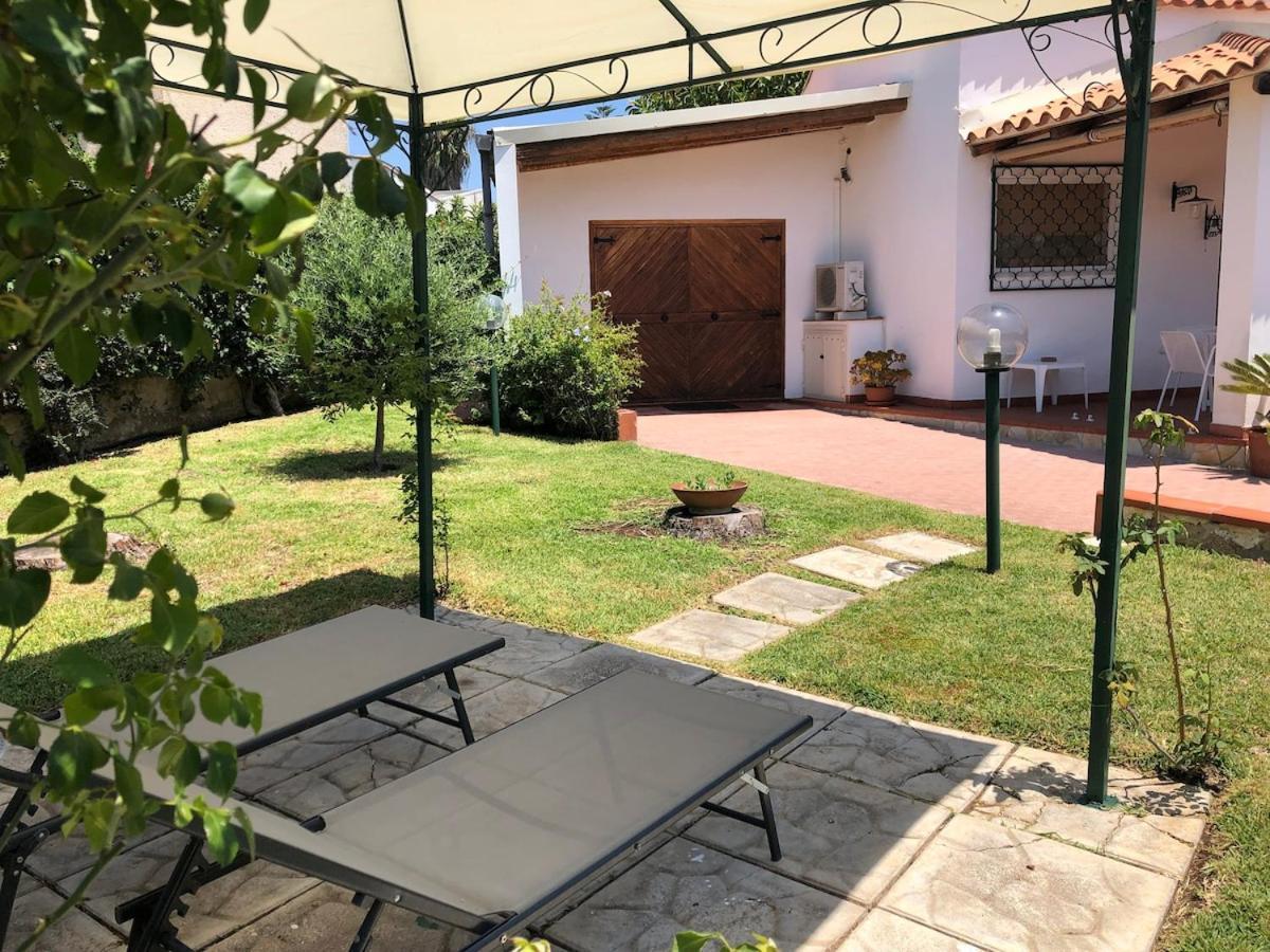Vila Le Tre Palme Fontane Bianche Exteriér fotografie